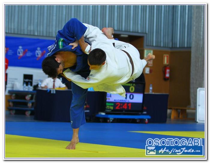 CEU 2011 100137